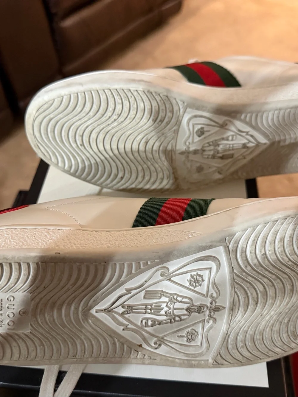 Gucci White Leather Sneakers with Green & Red Web Stripe